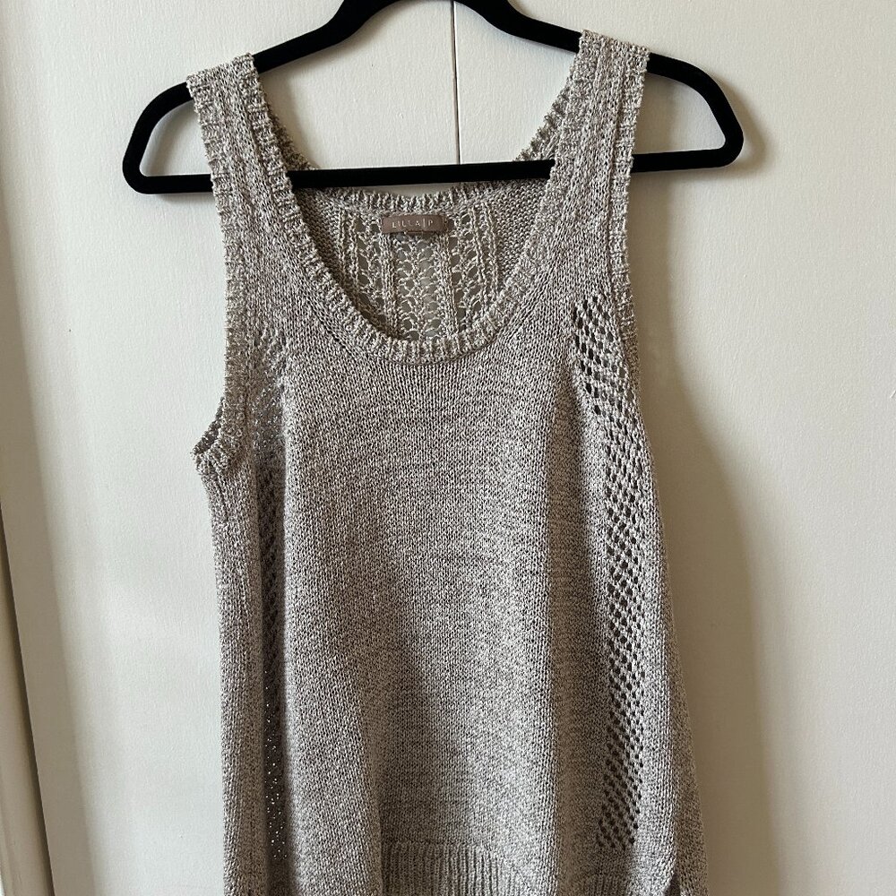 Scoop Neck Gray Knitted Tank Top Size M by Lilla P